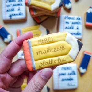 Biscuits crayons personnalisables