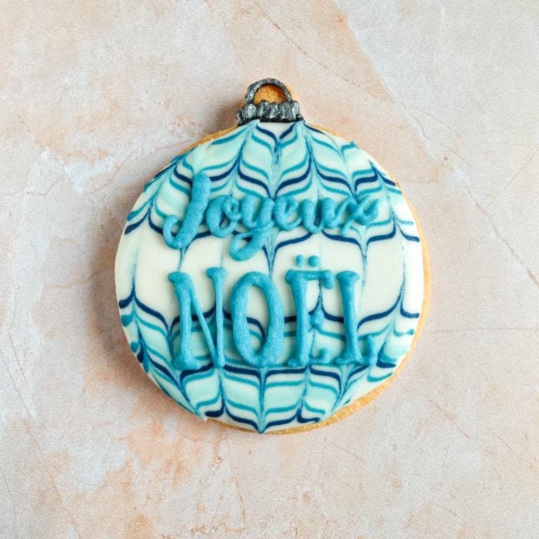 Biscuit boule Joyeux Noël bleu